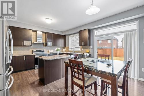 20 Gillespie Drive, Brantford, ON - Indoor Photo Showing Kitchen With Upgraded Kitchen
