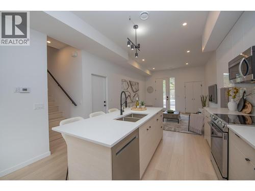 9188 Tronson Road Unit# 6, Vernon, BC - Indoor Photo Showing Kitchen With Double Sink With Upgraded Kitchen