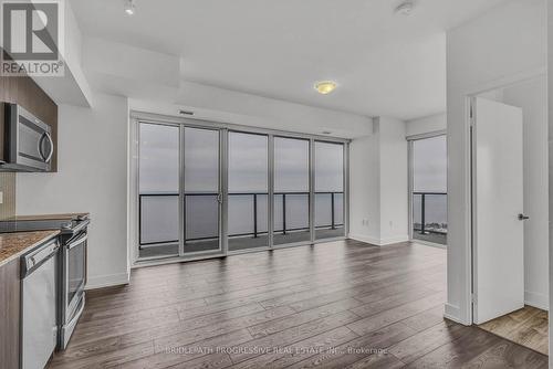 Ph-07 - 30 Shore Breeze Drive, Toronto, ON - Indoor Photo Showing Kitchen