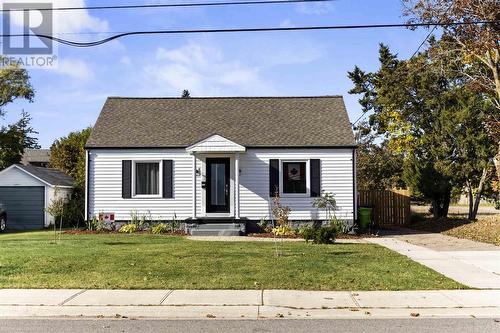 183 Upton Rd, Sault Ste. Marie, ON - Outdoor With Facade