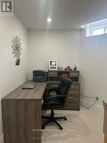 6807 Gracefield Drive W, Mississauga, ON - Indoor Photo Showing Office