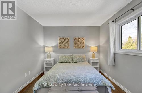 79 Fernbrook Drive, Wasaga Beach, ON - Indoor Photo Showing Bedroom