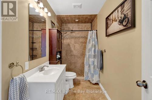 79 Fernbrook Drive, Wasaga Beach, ON - Indoor Photo Showing Bathroom