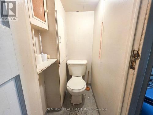 65 Kirby Avenue, Timmins (Ts - Se), ON - Indoor Photo Showing Bathroom