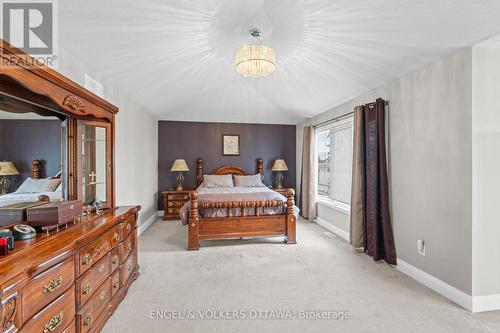 2931 Shadow Hill Crescent, Ottawa, ON - Indoor Photo Showing Bedroom