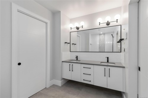 101-986 Doumac Ave, Saanich, BC - Indoor