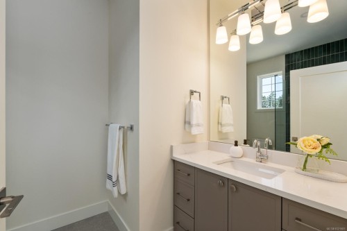 206-2770 Vantilburg Cres, Langford, BC 