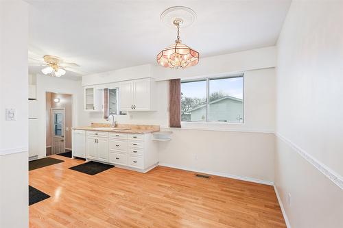 919 Cranbrook Place, Kamloops, BC - Indoor