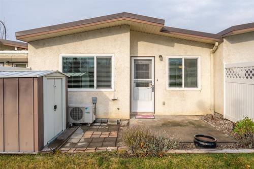 29-854 Main Street, Penticton, BC - Outdoor With Exterior