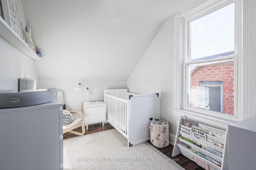 Upper-553 Euclid Avenue, Toronto, ON 