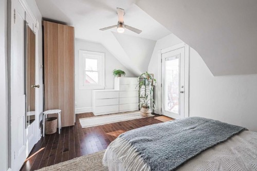 Upper-553 Euclid Avenue, Toronto, ON 