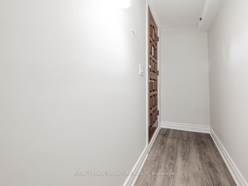 Ground-93 Sandown Avenue, Toronto, ON - Indoor Photo Showing Other Room