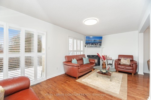 184 Lindenshire Avenue, Vaughan, ON 