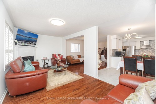 184 Lindenshire Avenue, Vaughan, ON 