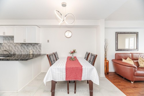 184 Lindenshire Avenue, Vaughan, ON 