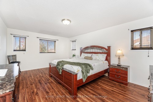 184 Lindenshire Avenue, Vaughan, ON 