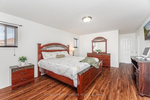 184 Lindenshire Avenue, Vaughan, ON 