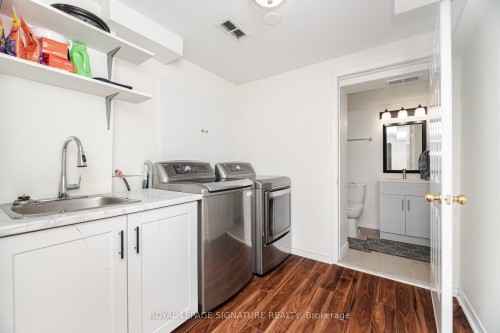 184 Lindenshire Avenue, Vaughan, ON 