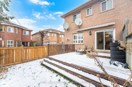 184 Lindenshire Avenue, Vaughan, ON 