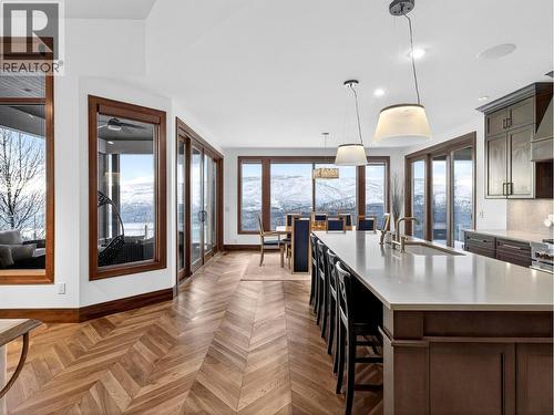 132 Sky Court, Kelowna, BC - Indoor Photo Showing Kitchen With Upgraded Kitchen