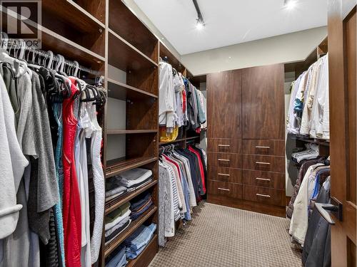 132 Sky Court, Kelowna, BC - Indoor With Storage