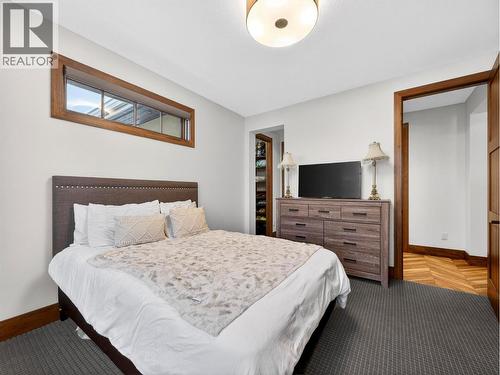 132 Sky Court, Kelowna, BC - Indoor Photo Showing Bedroom