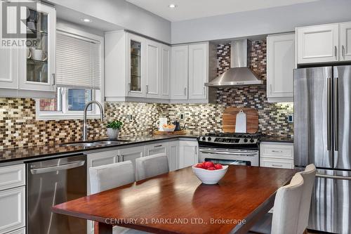 77 Monte Carlo Drive, Vaughan, ON - Indoor Photo Showing Kitchen With Double Sink With Upgraded Kitchen