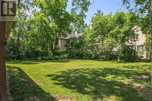 Unit B - 33 Centre Street, Vaughan, ON - Outdoor