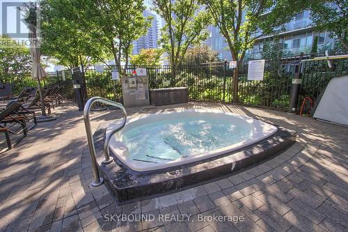 2723 - 165 Legion Road N, Toronto, ON - Outdoor