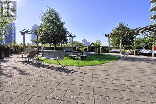 2723 - 165 Legion Road N, Toronto, ON - Outdoor