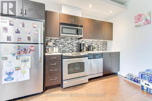 2723 - 165 Legion Road N, Toronto, ON - Indoor Photo Showing Kitchen With Stainless Steel Kitchen With Upgraded Kitchen