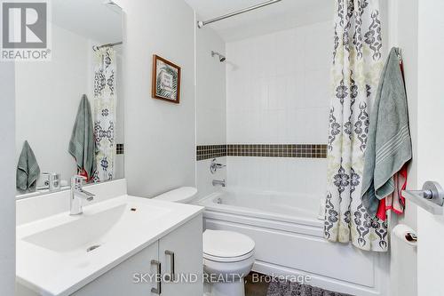 2723 - 165 Legion Road N, Toronto, ON - Indoor Photo Showing Bathroom