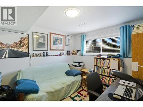 755 Morven Drive, Kamloops, BC - Indoor Photo Showing Bedroom