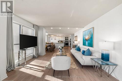 1211 - 28 Hollywood Avenue, Toronto, ON - Indoor Photo Showing Living Room