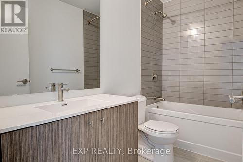 210 - 25 Wellington Street S, Kitchener, ON - Indoor Photo Showing Bathroom