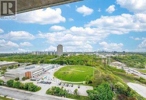 1806 - 735 Don Mills Road, Toronto, ON - Outdoor With View