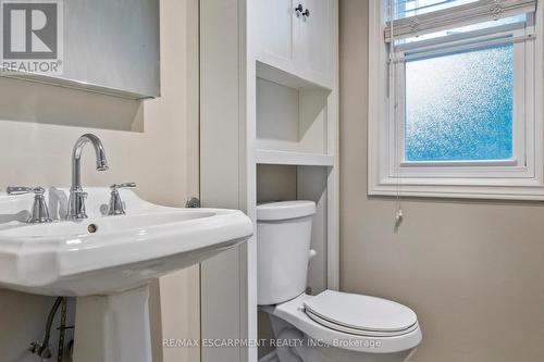330 Poplar Drive, Oakville, ON - Indoor Photo Showing Bathroom