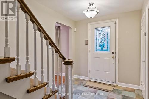 330 Poplar Drive, Oakville, ON - Indoor Photo Showing Other Room