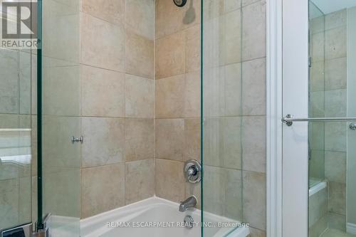 330 Poplar Drive, Oakville, ON - Indoor Photo Showing Bathroom