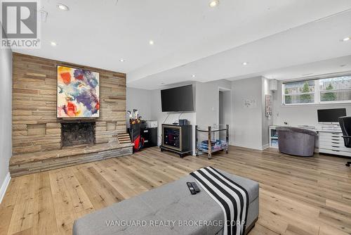 142 Beechwood Crescent, Newmarket, ON - Indoor