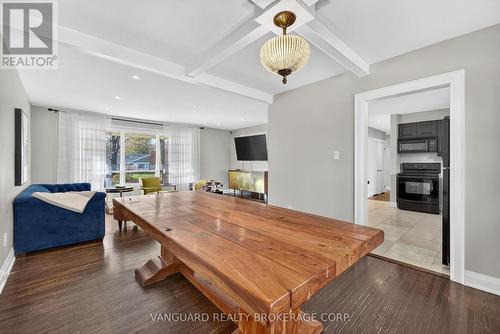 142 Beechwood Crescent, Newmarket, ON - Indoor