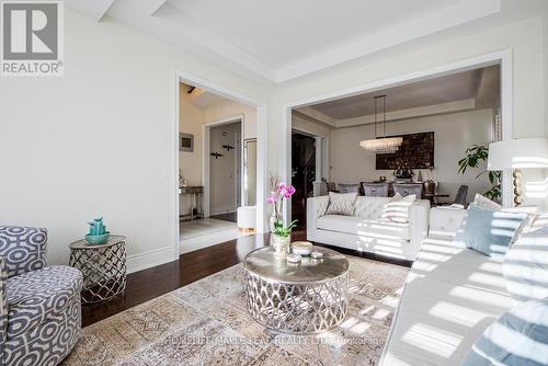 42 Foothills Crescent, Brampton, ON - Indoor Photo Showing Living Room