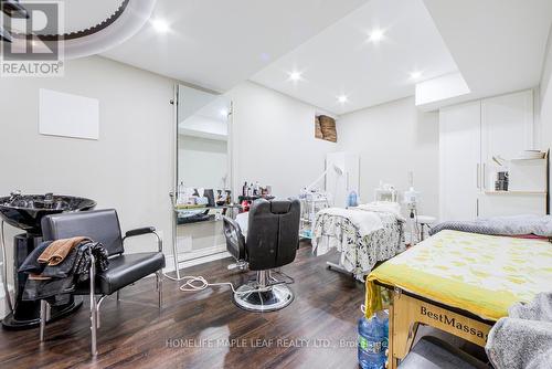 42 Foothills Crescent, Brampton, ON - Indoor