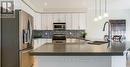 5847 Summerside Drive, Mississauga, ON  - Indoor Photo Showing Kitchen With Double Sink With Upgraded Kitchen 