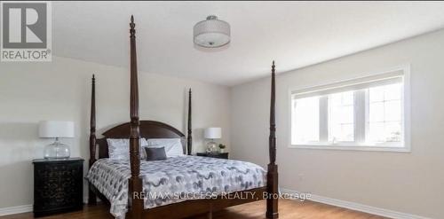 5847 Summerside Drive, Mississauga, ON - Indoor Photo Showing Bedroom