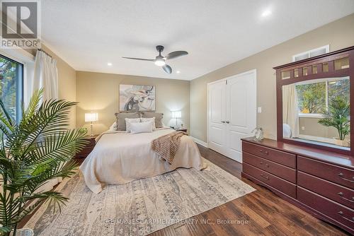 1351 Mcguffin Gate, Milton, ON - Indoor Photo Showing Bedroom