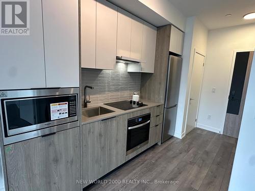 629 - 1007 The Queensway, Toronto, ON - Indoor Photo Showing Kitchen With Upgraded Kitchen