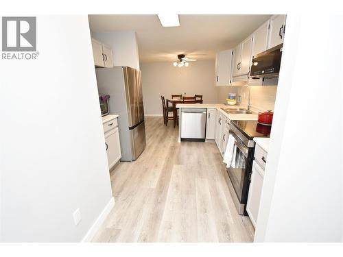 3608 27 Avenue Unit# 103, Vernon, BC - Indoor Photo Showing Kitchen With Double Sink