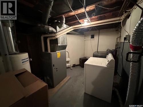 1750 Ottawa Street, Regina, SK - Indoor Photo Showing Basement
