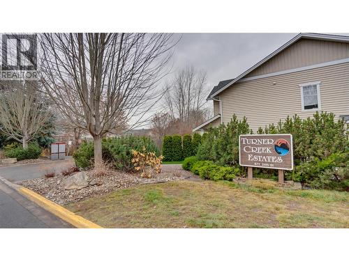 671 24 Street Ne Unit# 3, Salmon Arm, BC - Outdoor